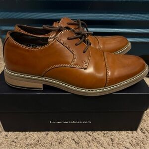 Bruno Marcs youth boys size 5 dress shoes